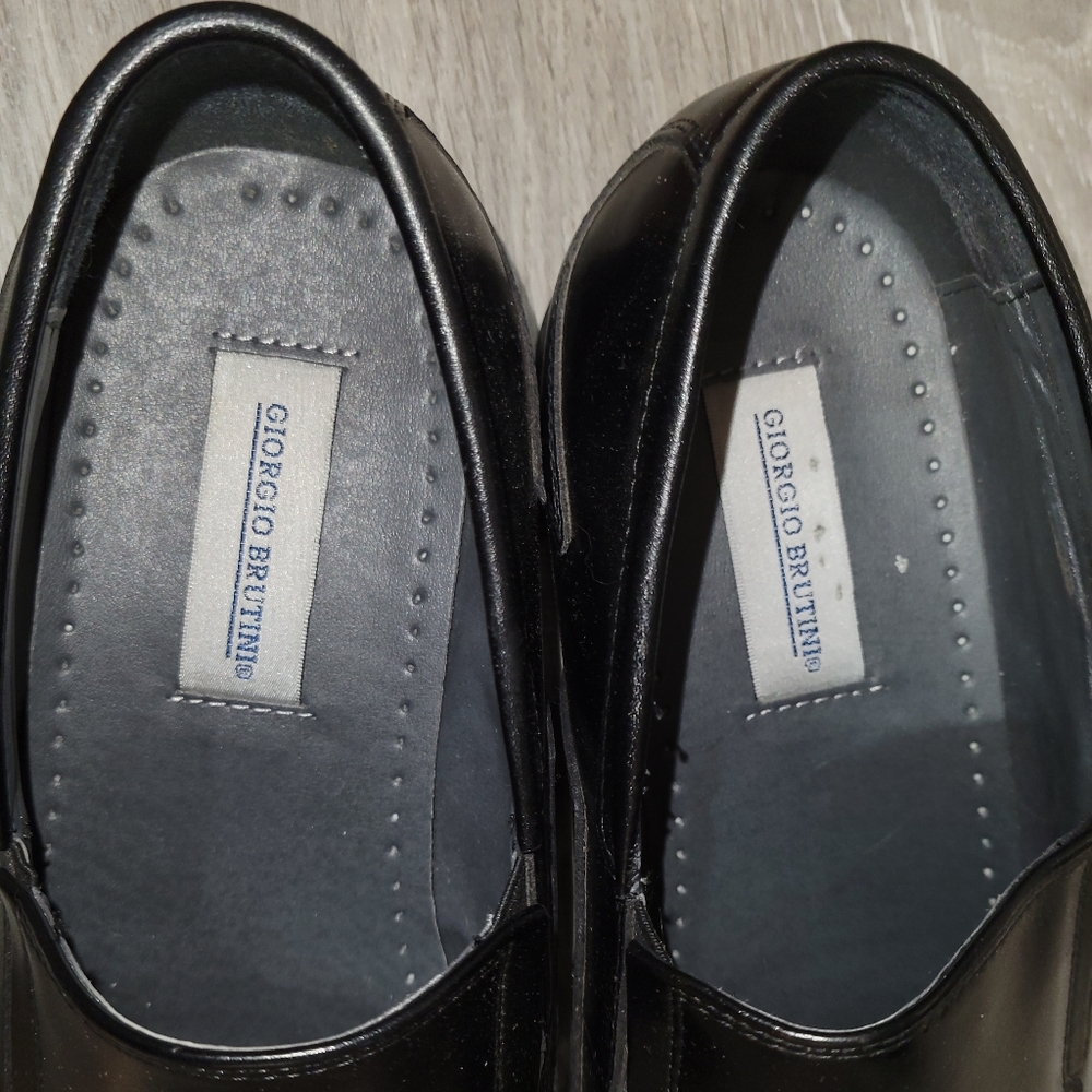 Black Giorgio Brutini shoes